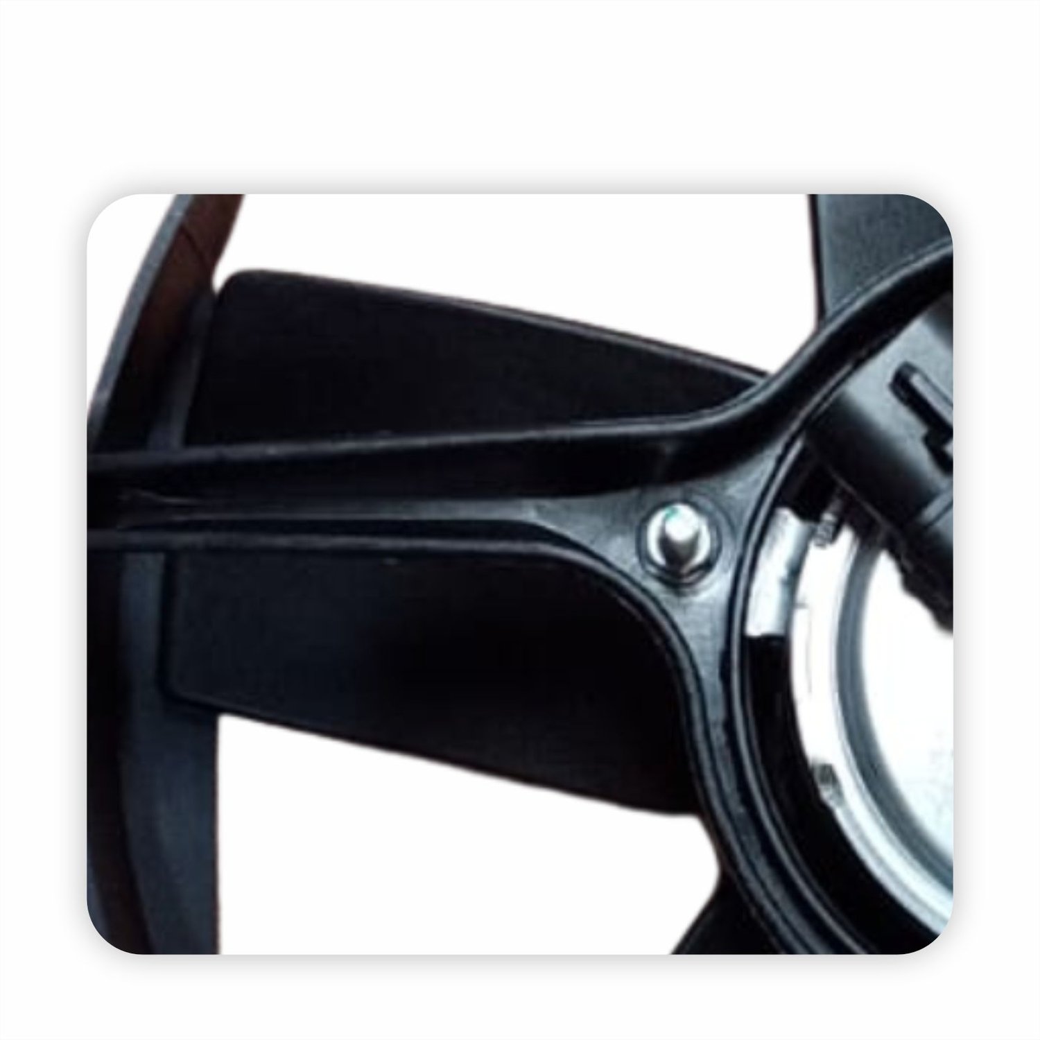 Eletroventilador Ventoinha Com Defletor Gm Corsa Classic 1993 Até 2012 Corsa 1994 Até 2002 Com Ar Condicionado
