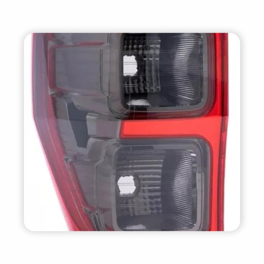 Lanterna Ford Ranger 2013 Até 2018 Bicolor Fumê Lado Esquerdo Motorista