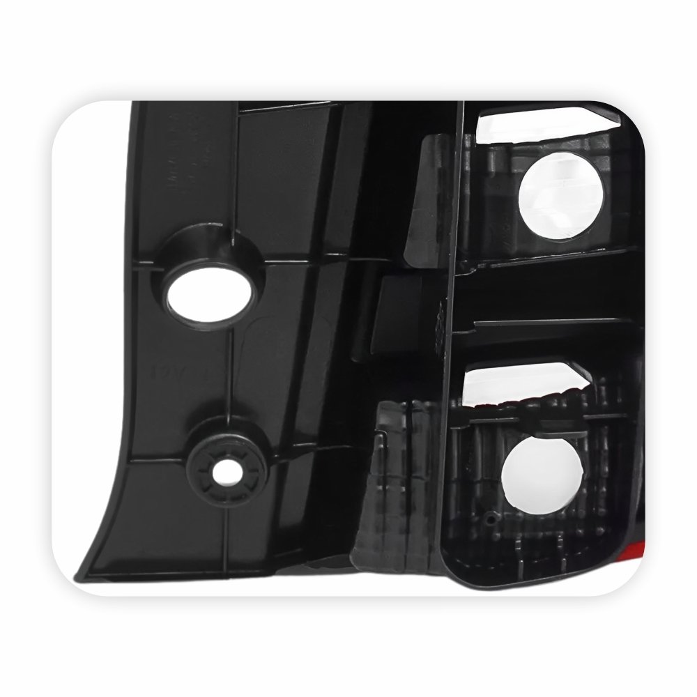 Lanterna Traseira Nissan March 2011 2012 2013 2014 Bicolor Cristal Lado Esquerdo Motorista