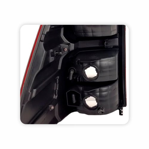 Lanterna Traseira Hilux Srv 2016 2017 2018 2019 Modelo Valeo Bicolor Lado Direito Passageiro