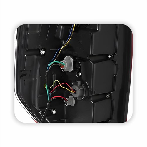 Lanterna Traseira Mitsubishi L200 Triton 2021 2022 2023 Lado Direito Passageiro