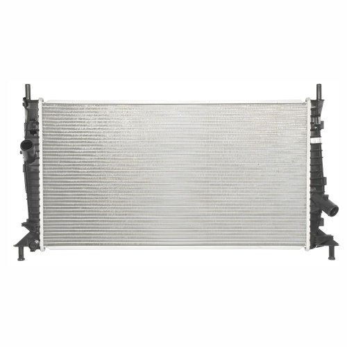 Radiador Ford Focus 2008 até 2013 Volvo C30 2006 até 2012 Volvo S40 2003 até 2012 Volvo V50 2003 até 2012 com Ar Condicionado Mecânico e Automático