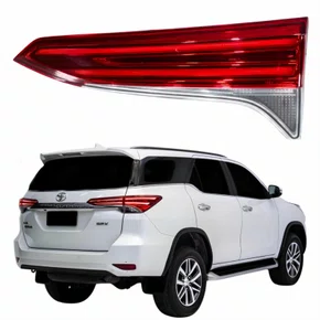 Lanterna Traseira Toyota Hilux Sw4 2016 Até 2020 Tampa Com Led Lado Direito Passageiro